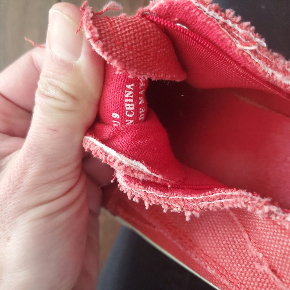 Corkeys Red Canvas Sneakers with Frayed Edges Size 9 - Picture 3 of 3